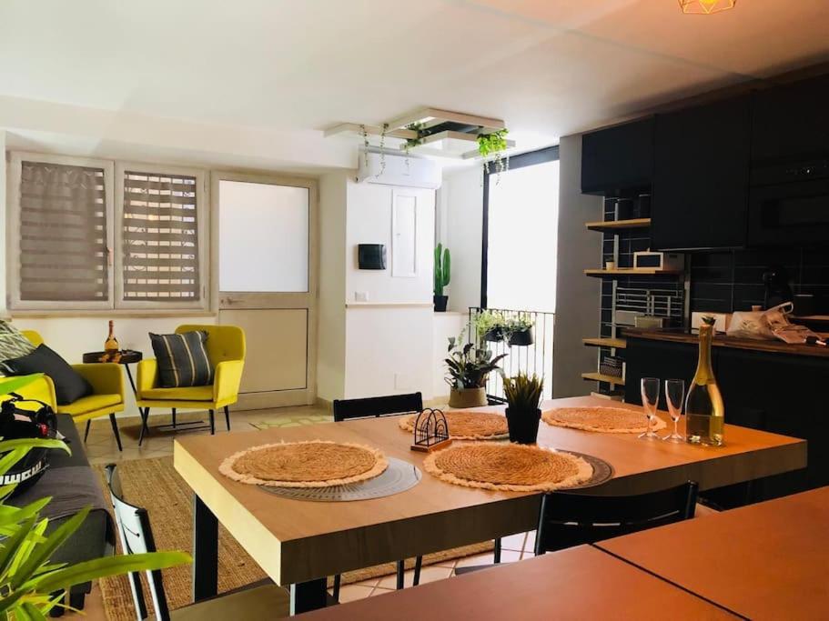 La Stanza Sul Porto Apartment *
