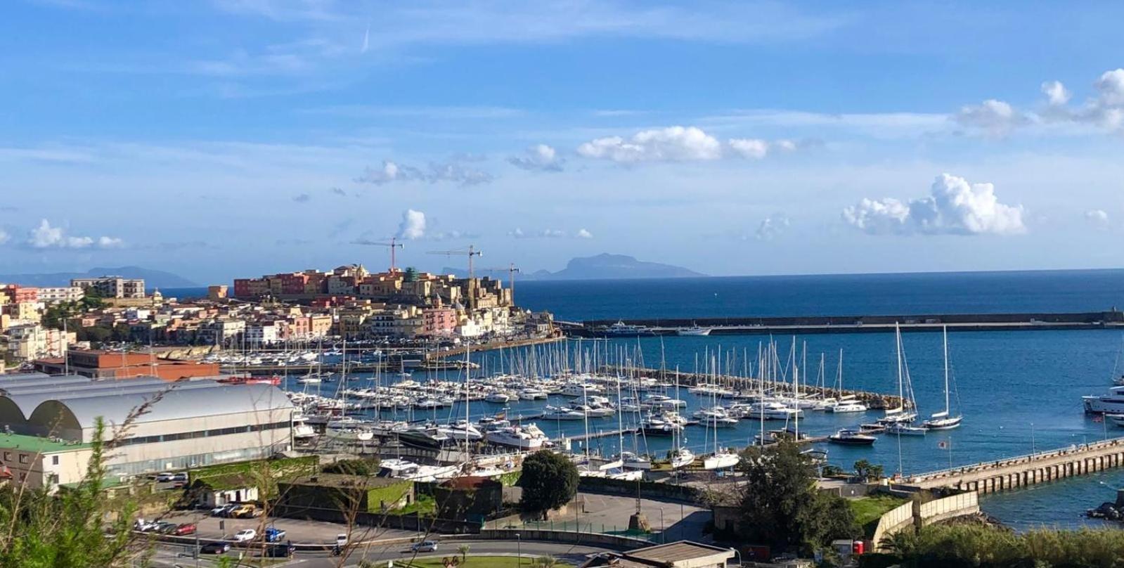 Apartment La Stanza Sul Porto